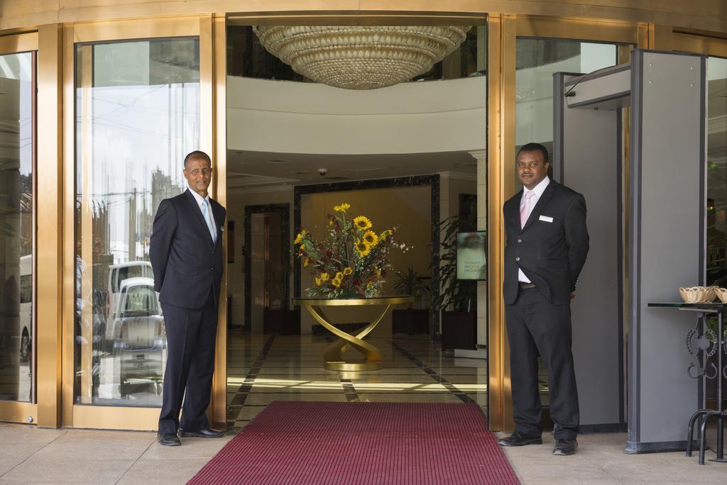 Golden Tulip Addis Ababa Hotel Exterior foto